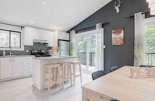 Saint-Sauveur Ski Chalet | CHARMING CHALET IN MORIN-HEIGHTS.