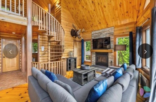 Val David Ski Chalet | Charming Cottage close to ski resorts Vallée Bleue and Mont Alta