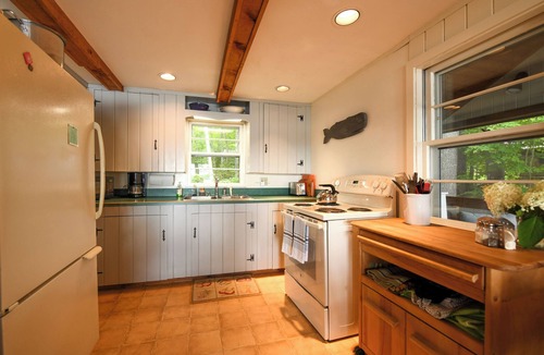 Raymond Cottage | Charming pet-friendly camp on peaceful Panther Pond!