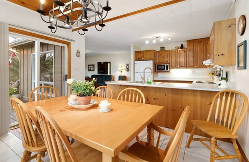 Huntsville Cottage | Charming Waterfront Cottage with Private Dock on Peaceful Otter Lake near Huntsville, Ontario