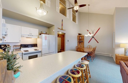 Big White Ski Resort Condo | Chateau on the Ridge by Okanagan Premier
