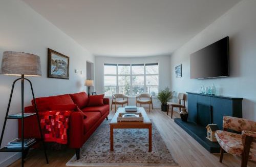 Conception Bay South House | Cherry Lane Cottage | 3 Bed & 2 Bath
