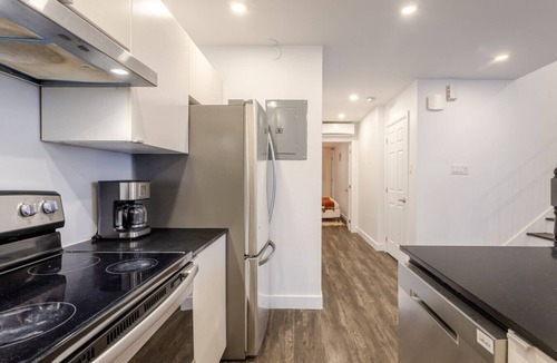 Shaughnessy Village Apartment | Chic City Hideaway | Vibrant Heart of Montréal