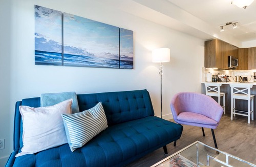 Courtenay House | Chic Modern Apartment