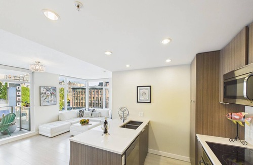 Downtown Victoria Condo | Chic Urban Sanctuary in Downtown Victoria