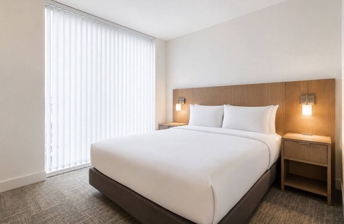 Church and Wellesley Hotel | Classy 2BR Downtown Retreat Near Restaurants & Shows