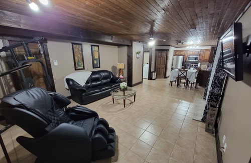 Reidville Apartment | Clean, quite, private, fully furnished apartment!