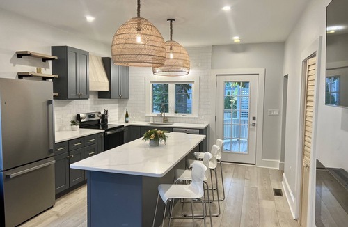 Marblehead House | Coastal Home in Prime location! Sleeps 14!