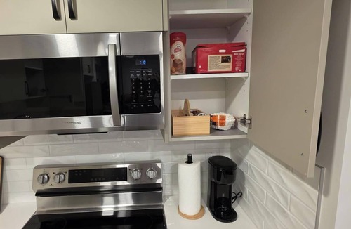 Airdrie Apartment | CobbleBrook Executive Suites; family Friendly