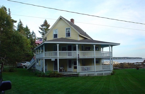 Capitol Island Cottage | Colburn Cottage - Downstairs - Waterfront + Beach!