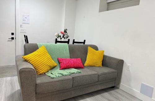 Sunset Apartment | Comfort 2 BR Vancouver!