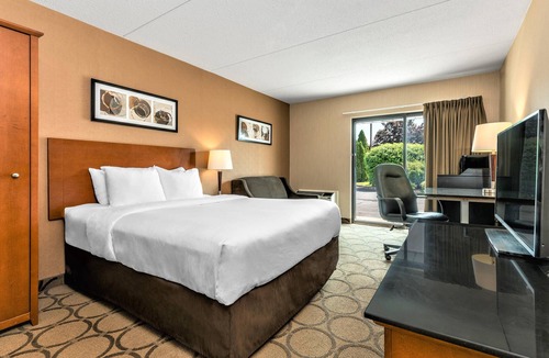 Regina Hotel | Comfort Inn Regina East