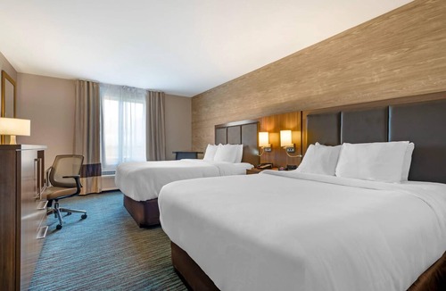 Calgary Hotel | Comfort Inn & Suites Airport North