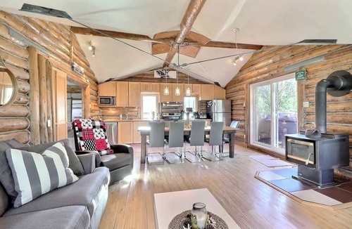 Saint-Raymond Ski Chalet | Comfort & Nature Escape | Chalet L'Ours Charmeur