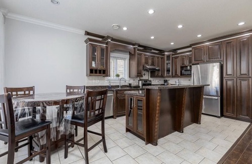 Southwest Gordon Estate House | Comfortable and spacious bedroom in Langley!