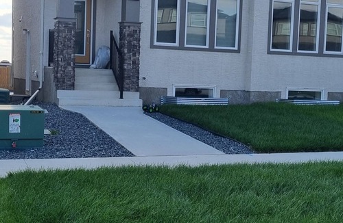 Fort Gary House | Comfy Apartment at Prairie Pointe.