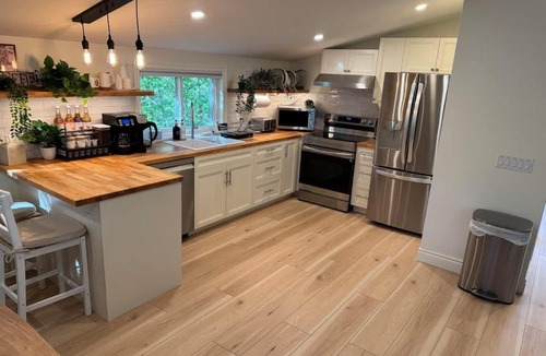 Springwater House | Comfy thoughtful private cottage