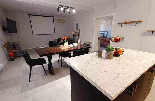 Havre-St. Pierre Hotel | Complexe MV
