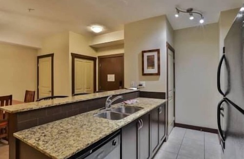 Fernie Condo | Condo Hotel/Hot Tub & Steam Room/Patio