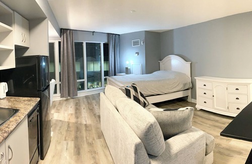 Downtown Toronto Condo | Condo Studio in Downtown Toronto on Yonge-Dundas