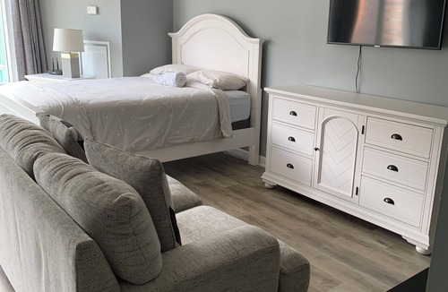 Downtown Toronto Condo | Condo Studio in Downtown Toronto on Yonge-Dundas
