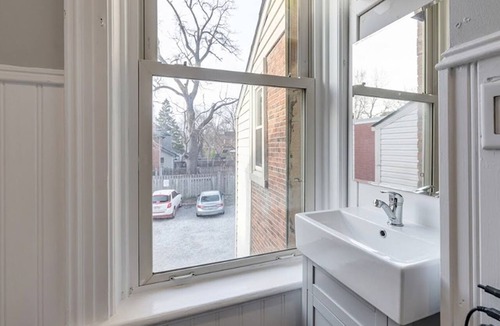 Downtown London Apartment | 🏙️ Contemporary 2BR Apartment | Parking | Fast WiFi