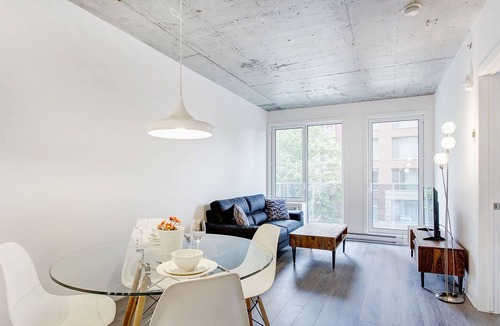 Chinatown Apartment | Corporate Stays | Livmore | Perfect Downtown Spot 1 BR