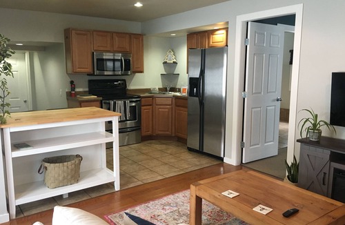 Rossland House | Cosy winter getaway in the beautiful Kootenays