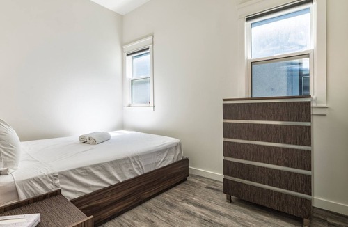 Wainfleet House | Cottage # 5...thelongbeachresort.ca