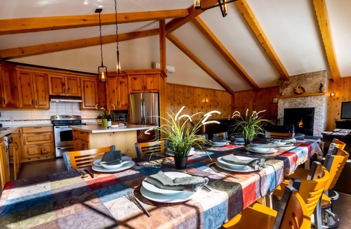Sainte-Agathe-des-Monts Ski Chalet | Cottage Vasara for 12 people