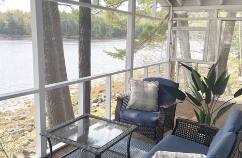 Valley Road Cabin | Cottage located on the banks of the historic St.Croix River