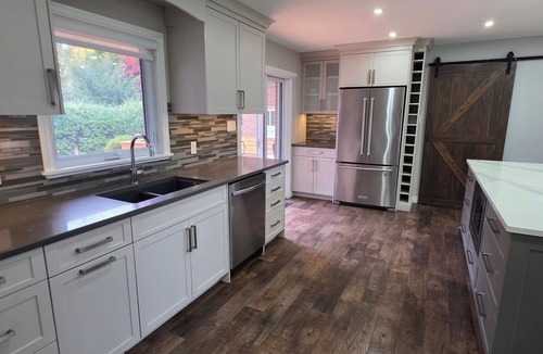 London House | Cottage Style living within city limit!