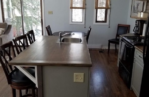 Caroline Cabin | Country Cabin in the Woods