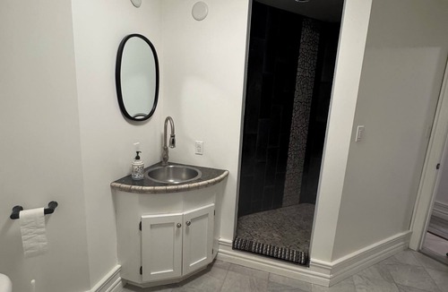 Mulmur Other | Country Escape with Pool and Hot tub near Creemore