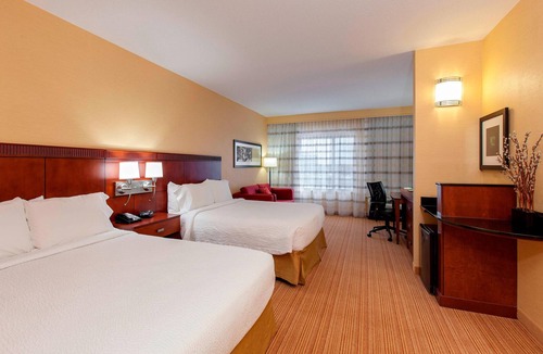 Des Plaines Hotel | Courtyard by Marriott Chicago O'Hare