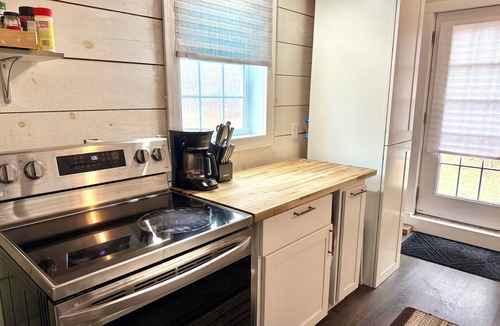 Kennebunk Apartment | Cozy 1-bedroom apartment in charming Kennebunk, Maine