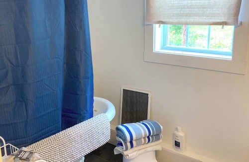 Kennebunk Apartment | Cozy 1-bedroom apartment in charming Kennebunk, Maine