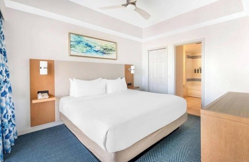 Elrod Estates Hotel | Cozy 1-BR |Partial Ocean View & Balcony