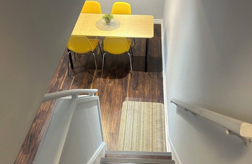 Scarborough House | Cozy 2 Bed 2 Bath Basement Toronto