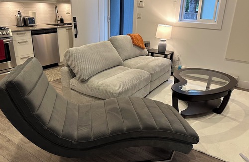 Delta House | Cozy 2-Bedroom Retreat