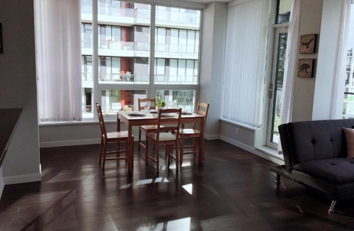 Vancouver Apartment | Cozy 2 Bedrooms Condo In UBC