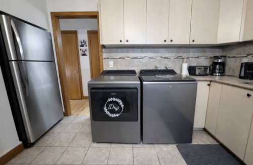 Tetreaultville Apartment | Cozy 3BR Getaway with Backyard & Included parking