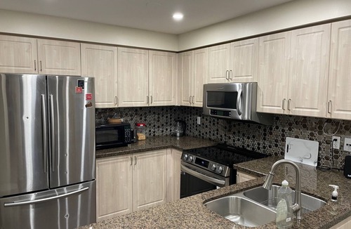 Churchill Meadows House | Cozy 4BR House in Mississauga
