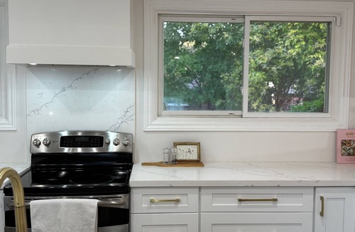 Durham Region House | Cozy 5 Bedroom 3 Bath. Minutes from 401