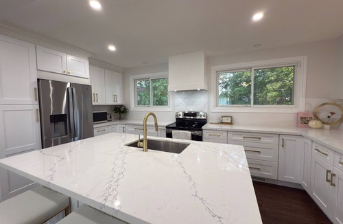 Durham Region House | Cozy 5 Bedroom 3 Bath. Minutes from 401