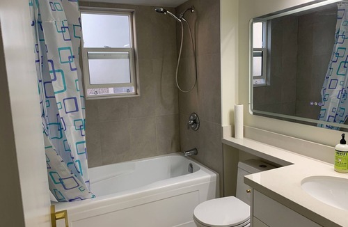 Burnaby House | Cozy and clean 2 bedroom home