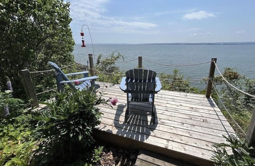 Kingsport Cottage | Cozy and quiet retreat in the Annapolis Valley - direct access to beach & water
