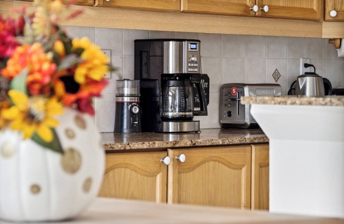 Richmond Hill House | Cozy Beautiful 4BR Family Home/Sleeps 8