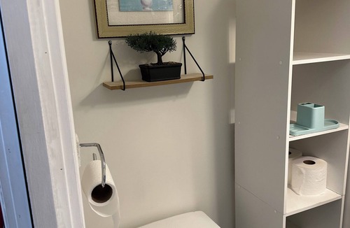 Terra Nova House | Cozy Bedroom near bus stop/Airport/Downtown/Convenience store