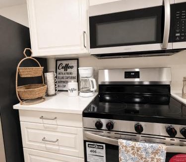 Southwest Calgary Apartment | Cozy Belmont Private 1BR Guest Suite